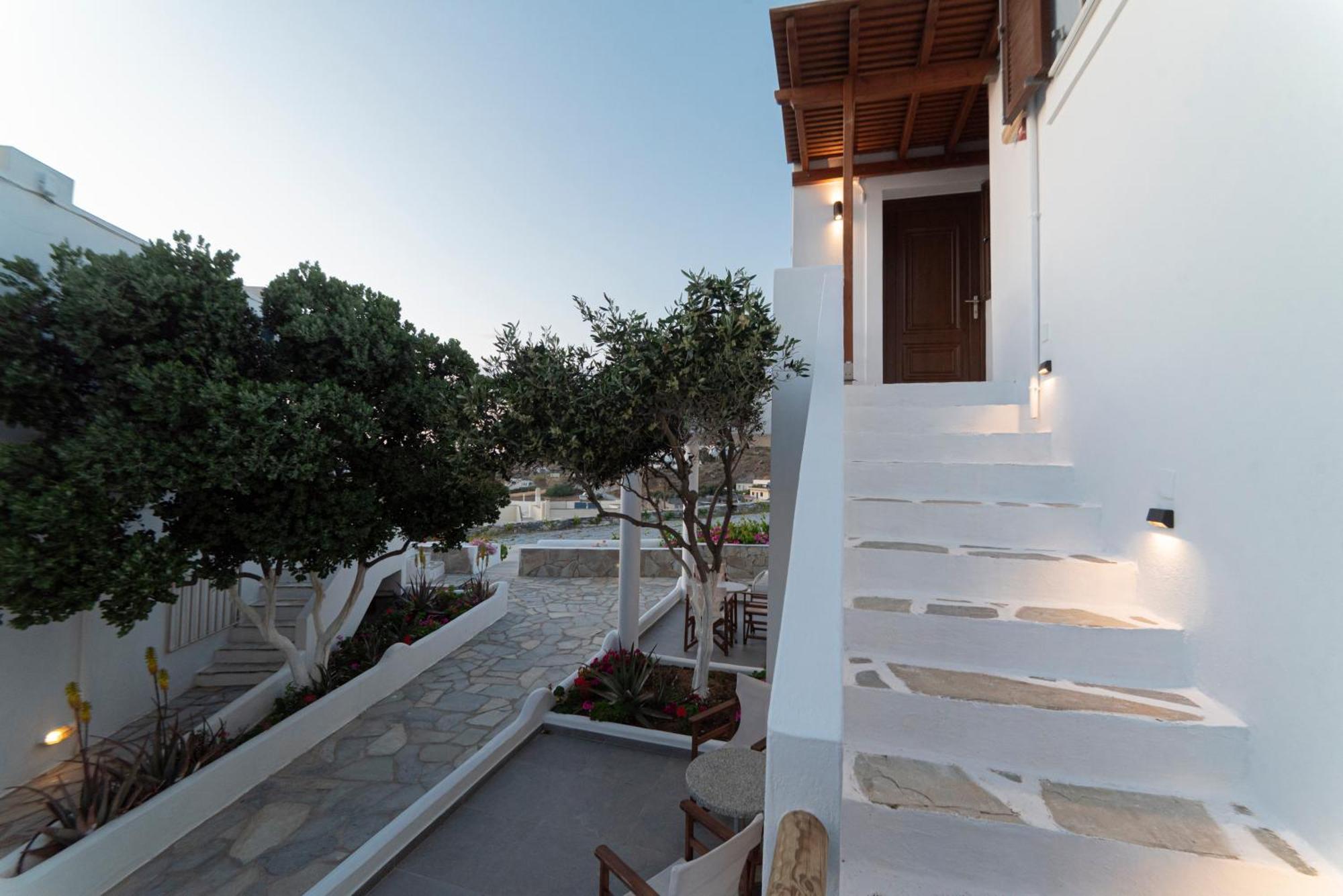 Petros Studios & Suites Naxos City Zimmer foto